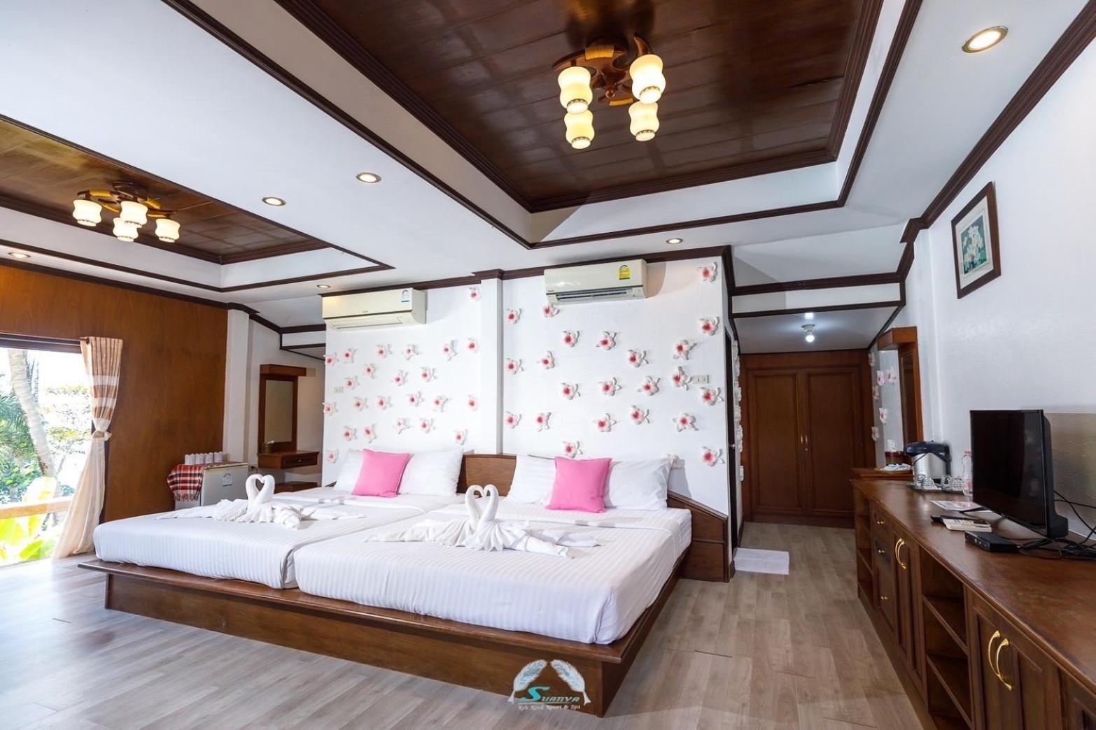 Suanya Kohkood Resort And Spa Ko Kut エクステリア 写真